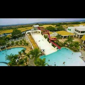 Lacqua Di Roma Com Piscina De Ondas Junior , Caldas Novas Brasil
